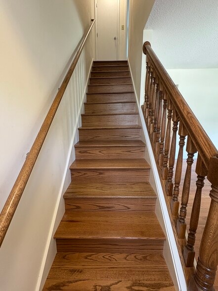 Stairwell - 1901 Kenny Ave