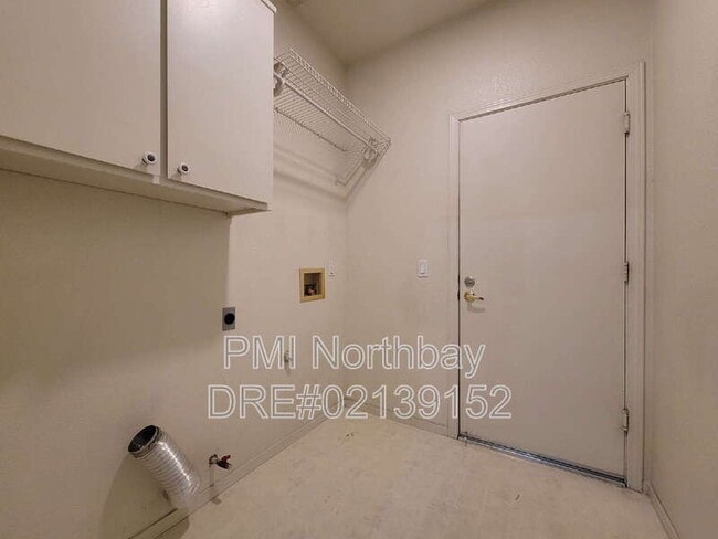 Building Photo - 746 Palermo Dr