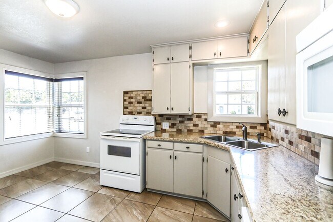 Building Photo - Pre-Leasing for Fall With Lawn and Alarm Service! - Charming 2 Bedroom 1 Bath!