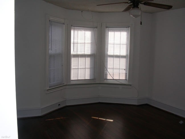 Building Photo - 207 Woodlawn Terrace