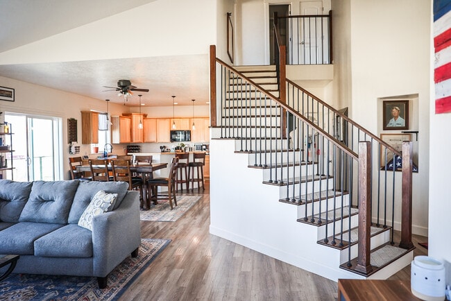 Building Photo - 45 Butch Cassidy Loop