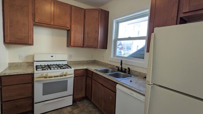 Building Photo - 1163 4th St