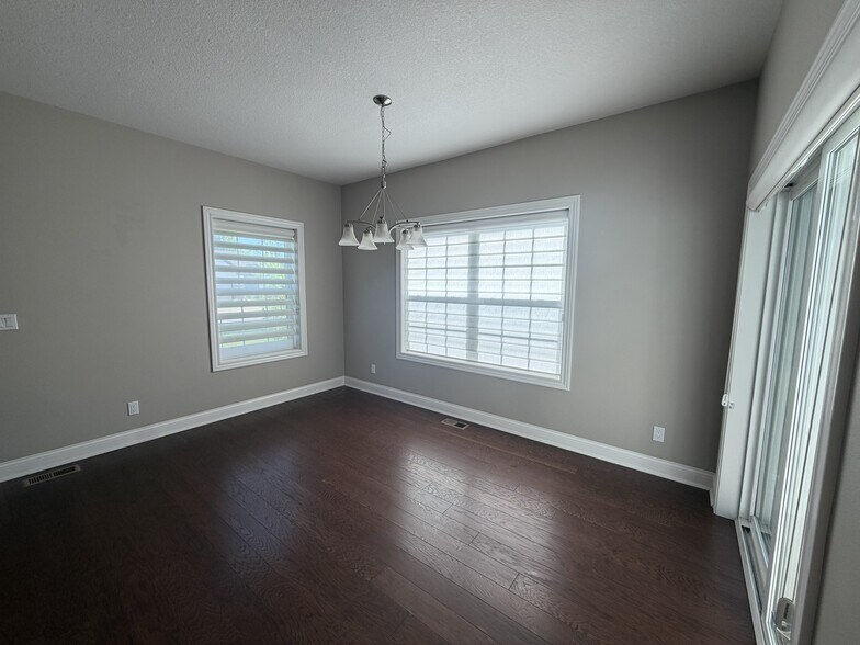 Building Photo - 3314 Cullen Dr