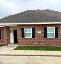 Building Photo - Modern 3B/2B Duplex Available in South Lake Charles