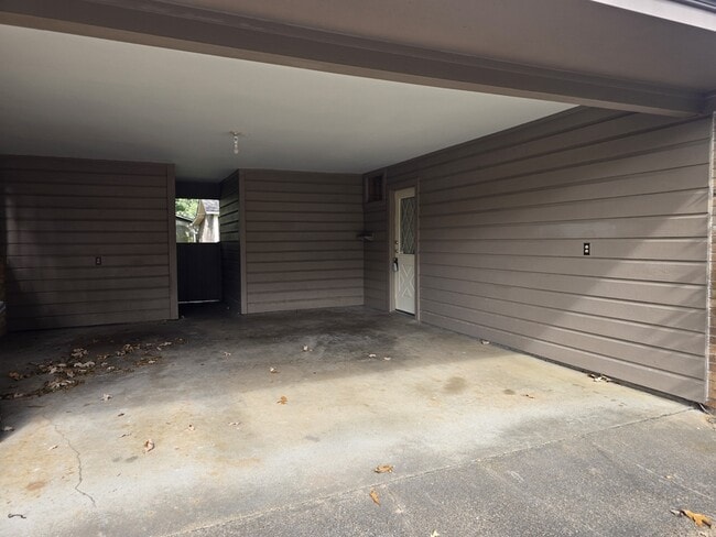 Building Photo - 516 Lehigh Pl