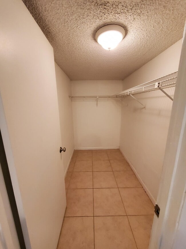 Building Photo - 2445 SW 22nd Ave