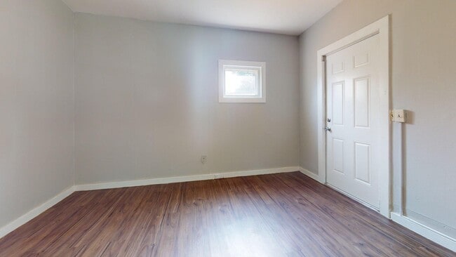 Building Photo - Denison/W.73rd neighborhood - updated 3 be...