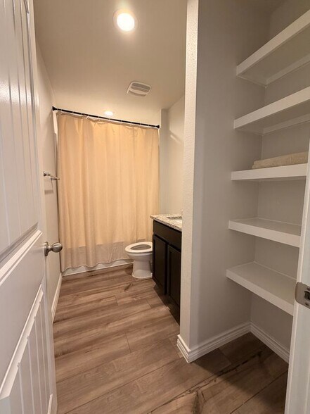 Building Photo - 2765 Excelsior Blvd