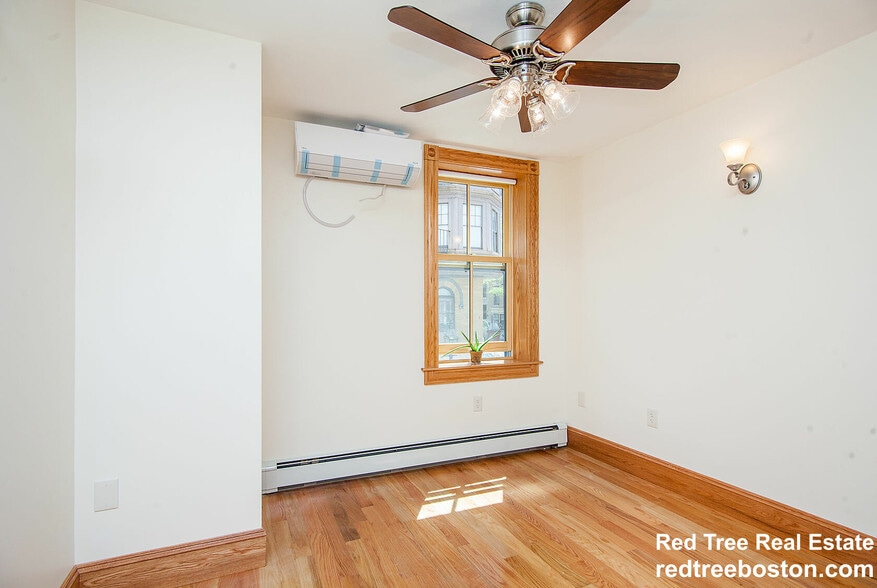 Unit 2 & 4 - 29 Phillips St