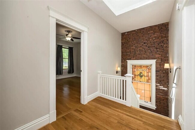 Building Photo - 6114 Washington Blvd