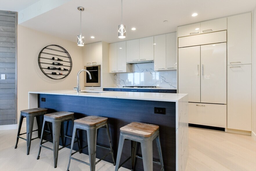 Building Photo - 110 Broad St