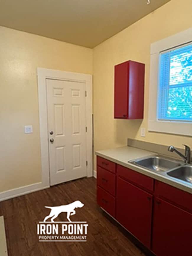 Building Photo - North End 1bed/1bath-Walking Distance to D...