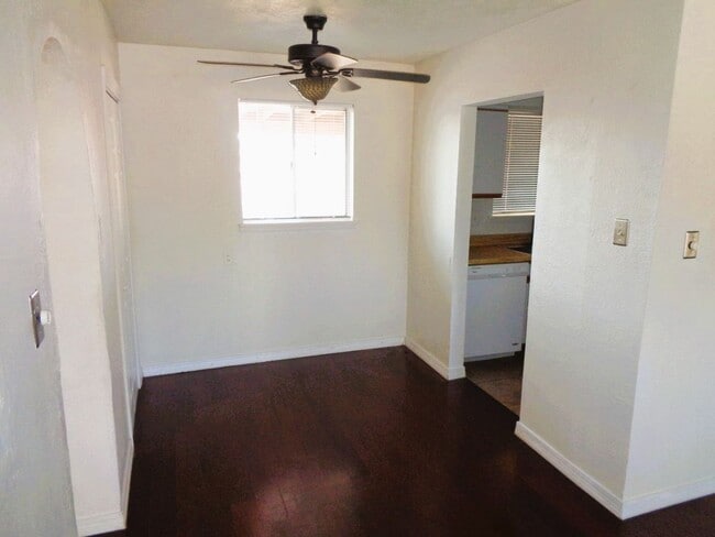 Building Photo - 5120 Antonio Ave