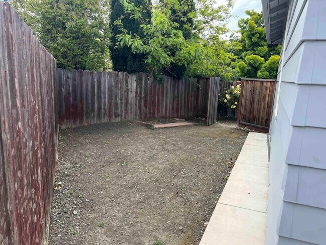 Building Photo - 1775 141st Ave