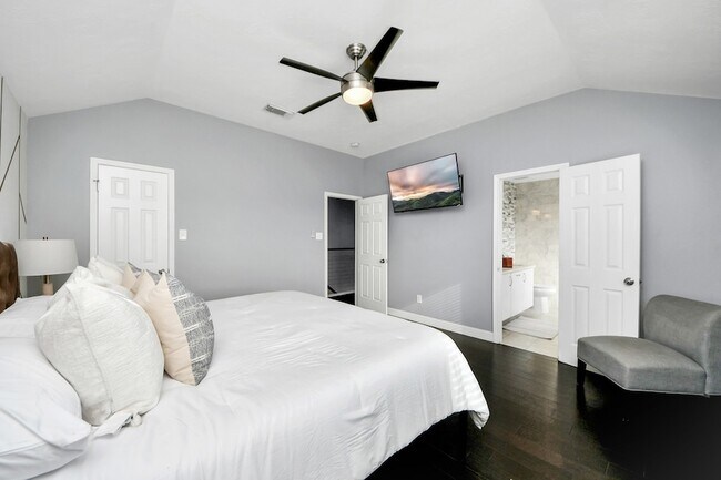 Building Photo - 10814 Tobar Falls Cir