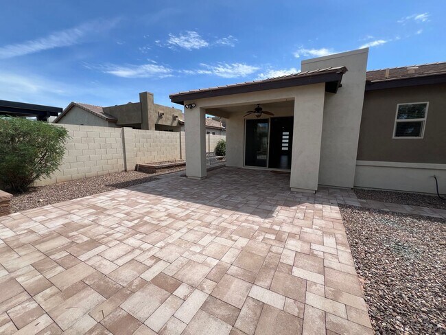 Building Photo - 3546 E Ravenswood Dr