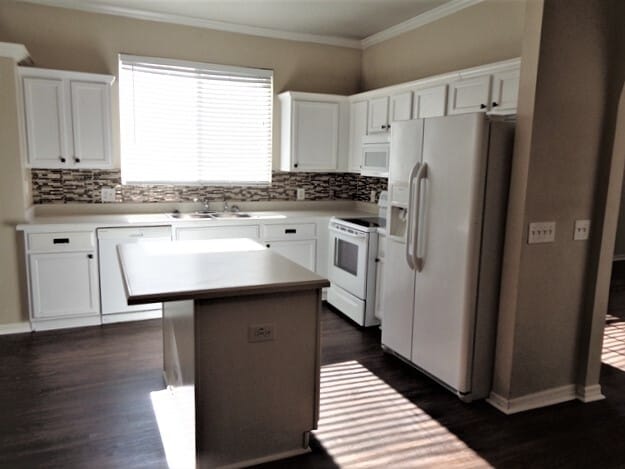 Building Photo - 27508 Sky Lake Cir