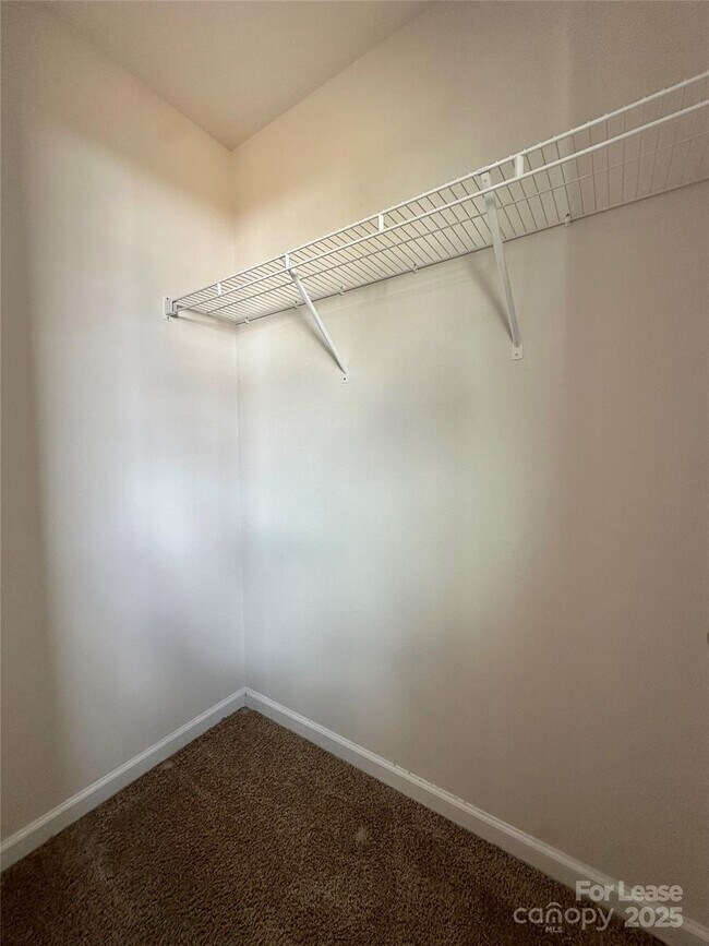 Building Photo - 147 N Ranney Way