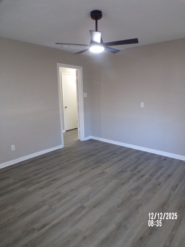 Building Photo - Great re-do