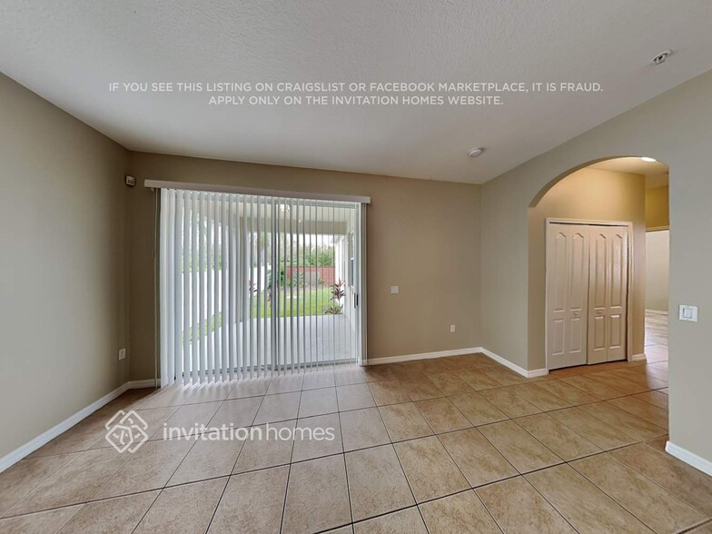Building Photo - 10526 Eastpark Lake Dr