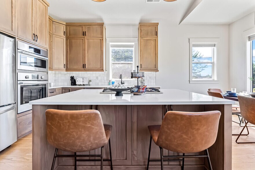 Building Photo - 6389 W Bluebird Ln