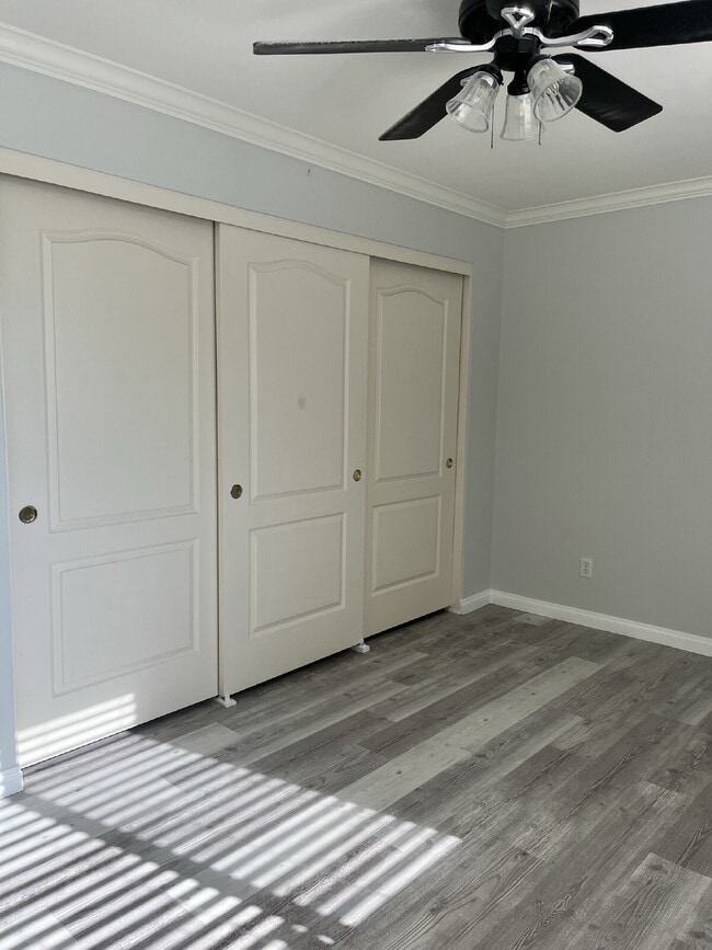 Building Photo - "Charming 3-Bed Oasis with 2 Baths in Moor...