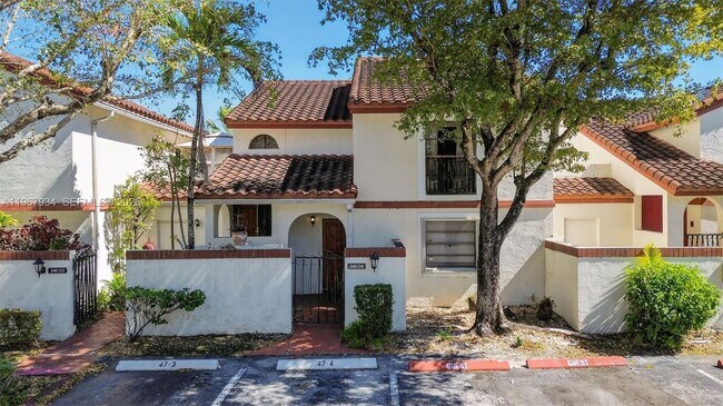 Building Photo - 347 Ives Dairy Rd