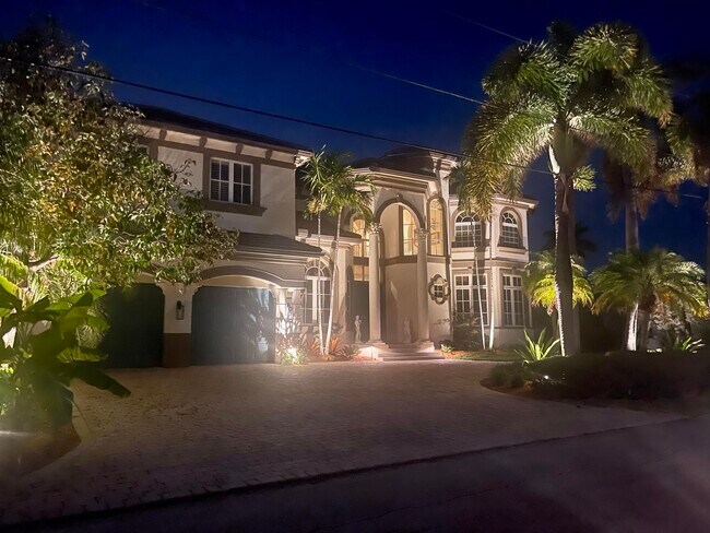 Primary Photo - 945 Cypress Dr