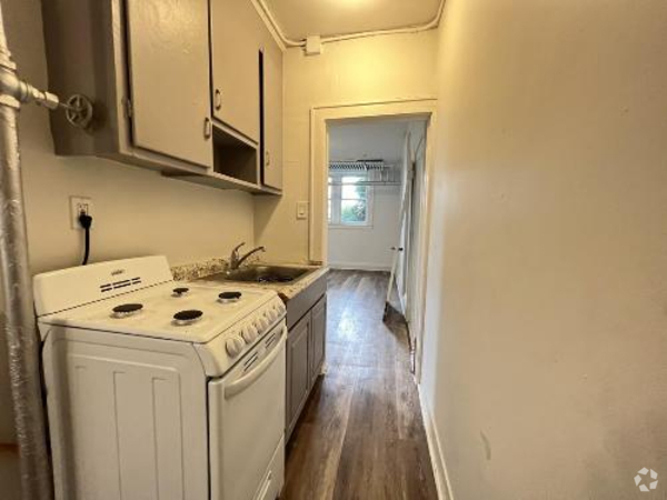 Building Photo - 945 Spofford Ave