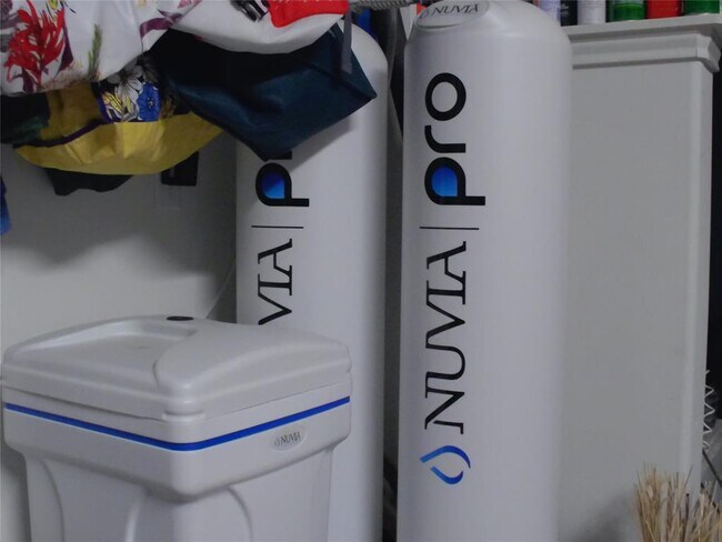 Building Photo - 10629 Sunday Dr