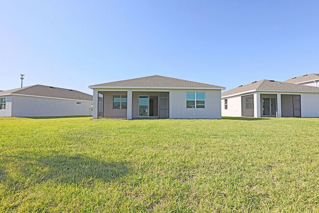 Building Photo - AVAILABLE NOW BRAND NEW!!