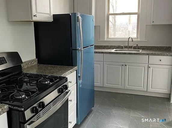 Building Photo - 570 Broad St