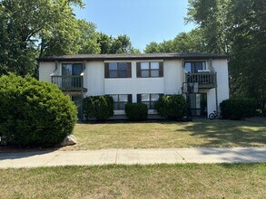 Building Photo - 335 Oxford Ct