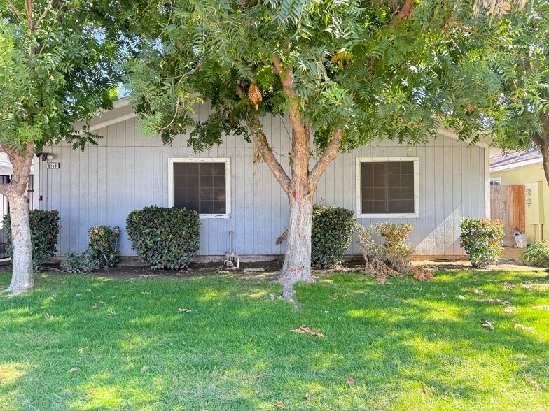 Building Photo - 6158 N Fresno St