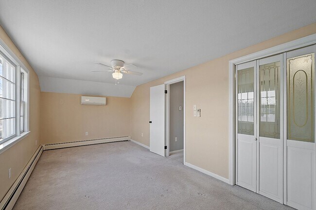 Building Photo - 52 Point Pleasant Rd