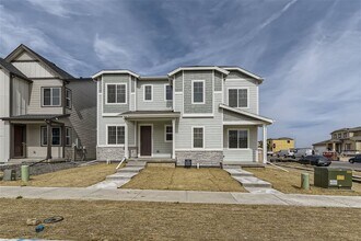 Building Photo - Single Family 3 Bed, 3 Bath Paired-Home in Anthology, Parker!