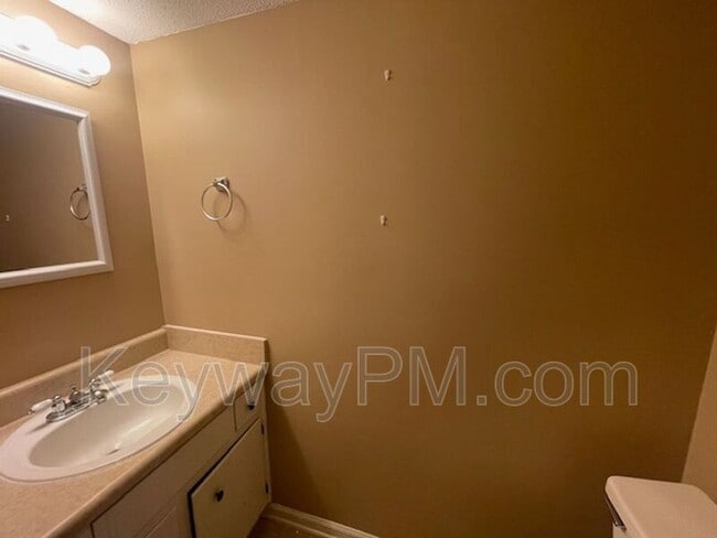 Building Photo - 331 Avery Landing