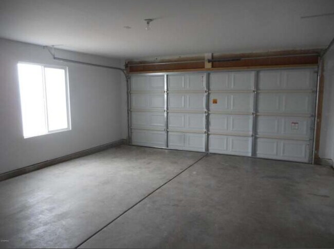 1 large storage rack in garage - 654 W Gable Ave