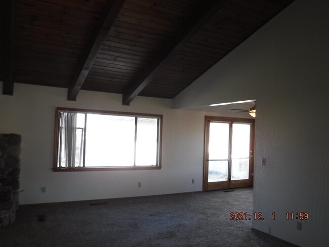Primary Photo - 1397 Bumblebee Dr