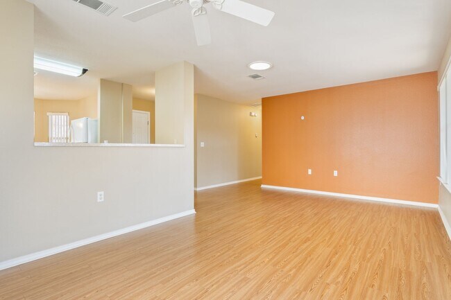 Building Photo - 121 Plover Pass