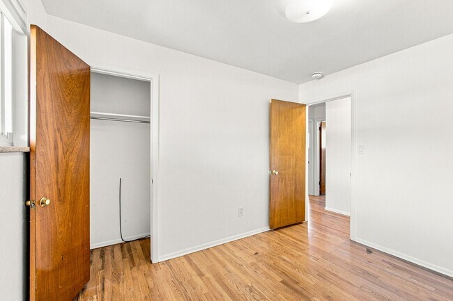 Building Photo - 1610 S Allison St