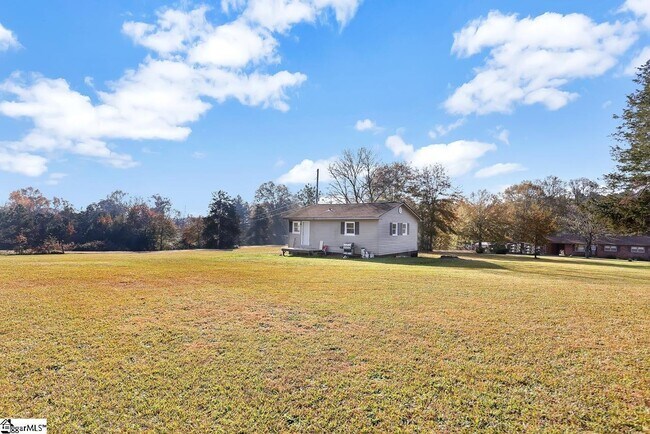 Building Photo - 731 Winding Creek Rd