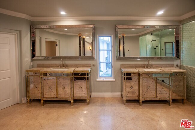 Building Photo - 3501 Caribeth Dr