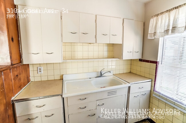 Building Photo - 3104 Gobel Ave