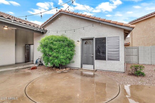 Building Photo - 9379 E Windrose Dr