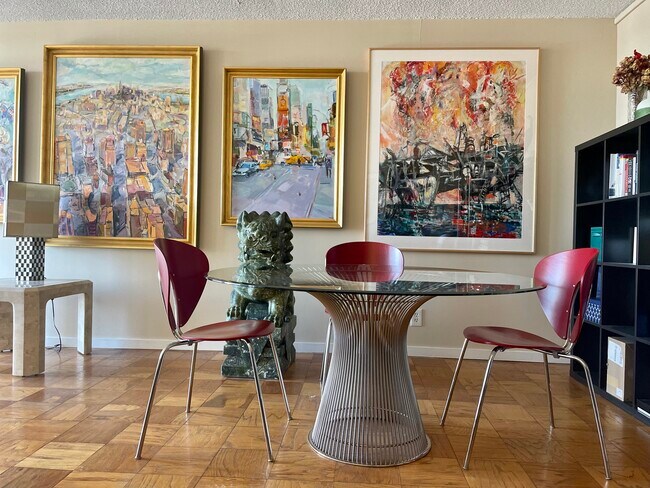 Building Photo - 77 Pond Ave