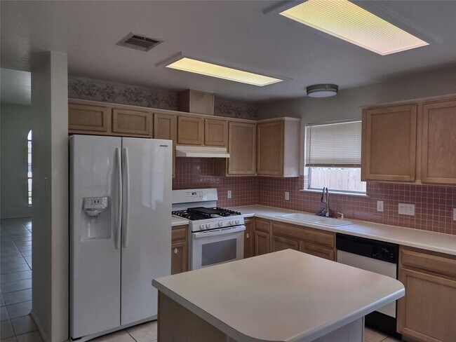Building Photo - 8608 Devine Ln