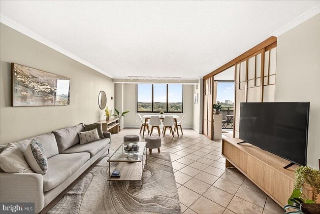 Building Photo - 5225 Pooks Hill Rd