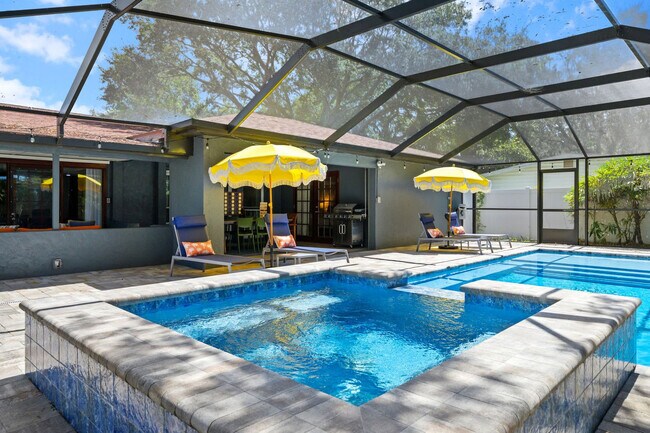 Building Photo - 11950 117th St N