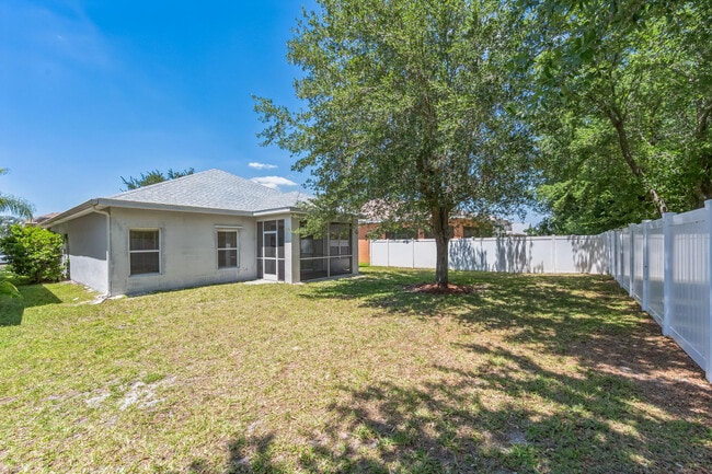 Building Photo - 8190 Silver Birch Way